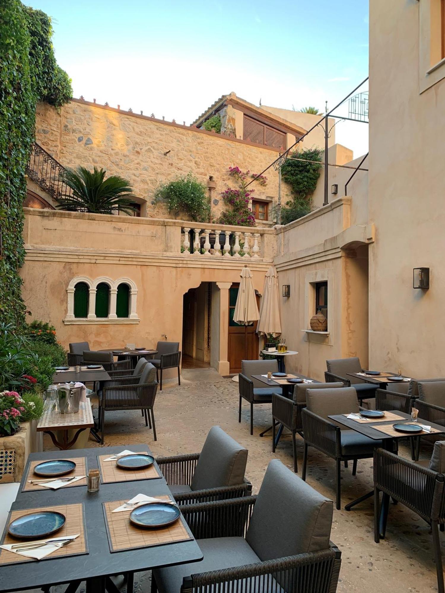 Hotel & Restaurant Jardi D'Arta Luaran gambar